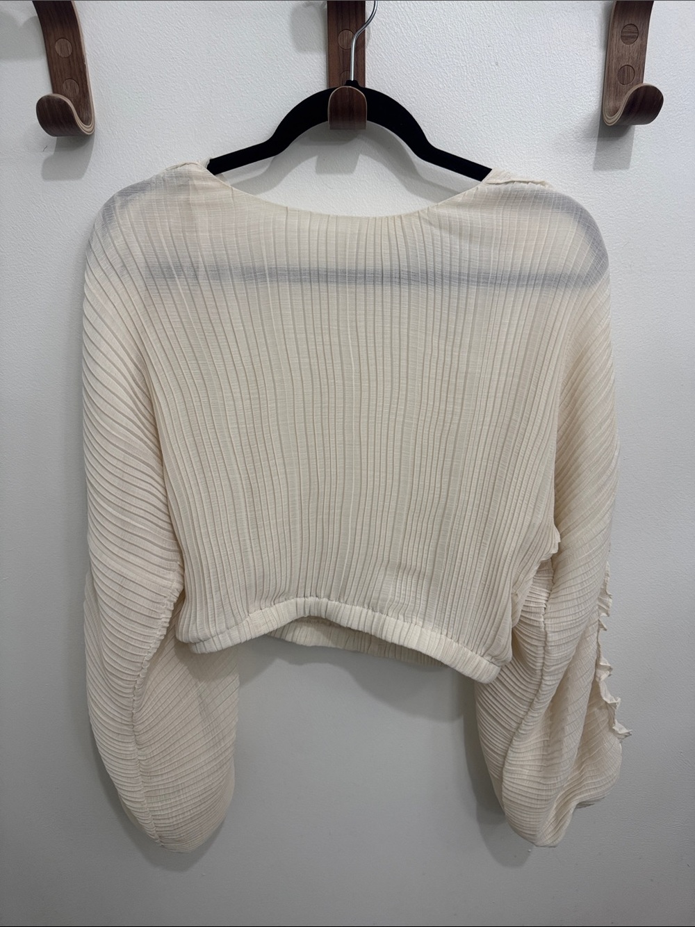 Women’s Cream Ribbed Balloon Sleeve Top